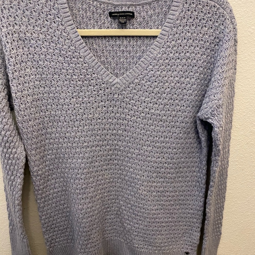 V neck American Eagle sweater